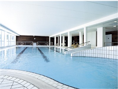 Piscine-Thalasso-Douarnenez.jpg