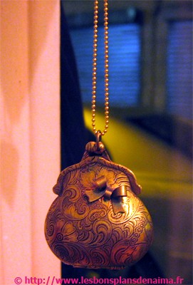 collier-porte-monnaie.jpg
