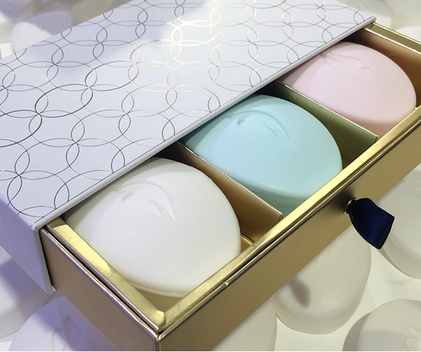 Coffret-Savon-Dove.jpg