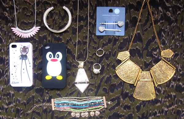 Bijoux-Vide-Dressing.jpg