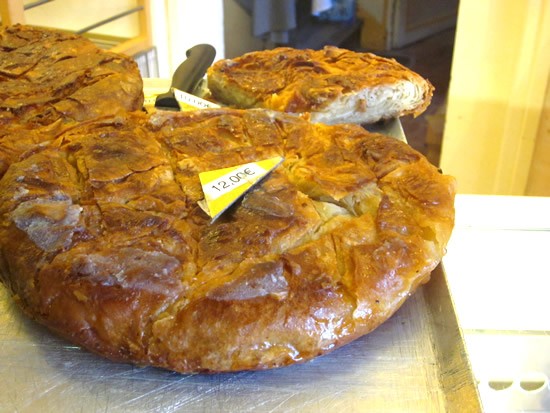 Kouign-Amann-Plomarch.jpg