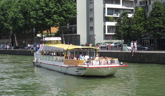 Navette-Canal-de-l-Ourcq.jpg