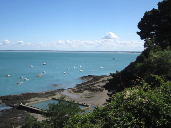 Piscine-Cancale.jpg