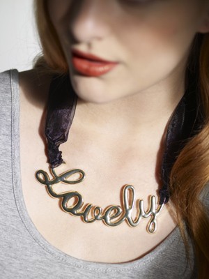 collier-lovely-new-look.jpg