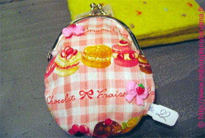 porte-monnaie-choco-fraise.jpg