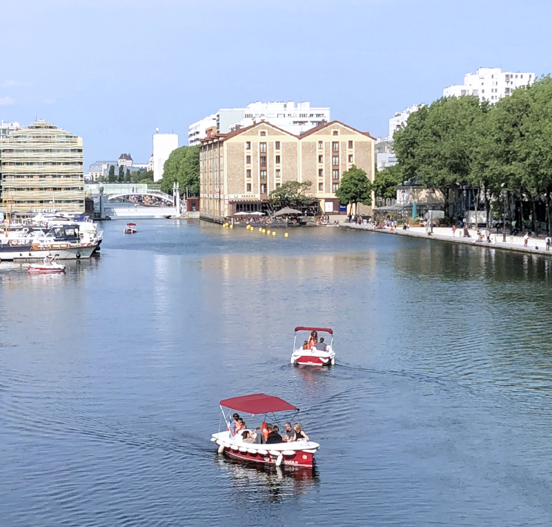 Apéro sur le Canal de l'Ourcq à Paris