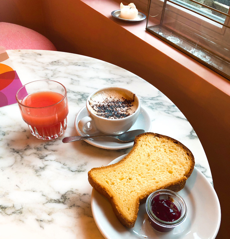 Petit-dejeuner 25 Hours Hôtel Terminus Nord Paris