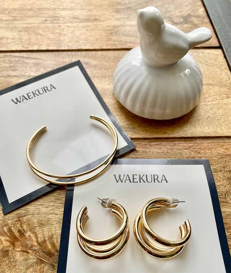 Bracelet et boucles d'oreilles Waekura