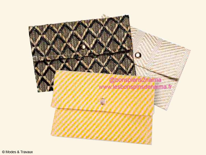 Pochettes en raphia