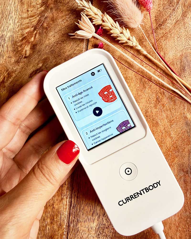 Écran tactile de la télécommande du masque LED CurrentBody Série 3 avec les modes prédéfinis